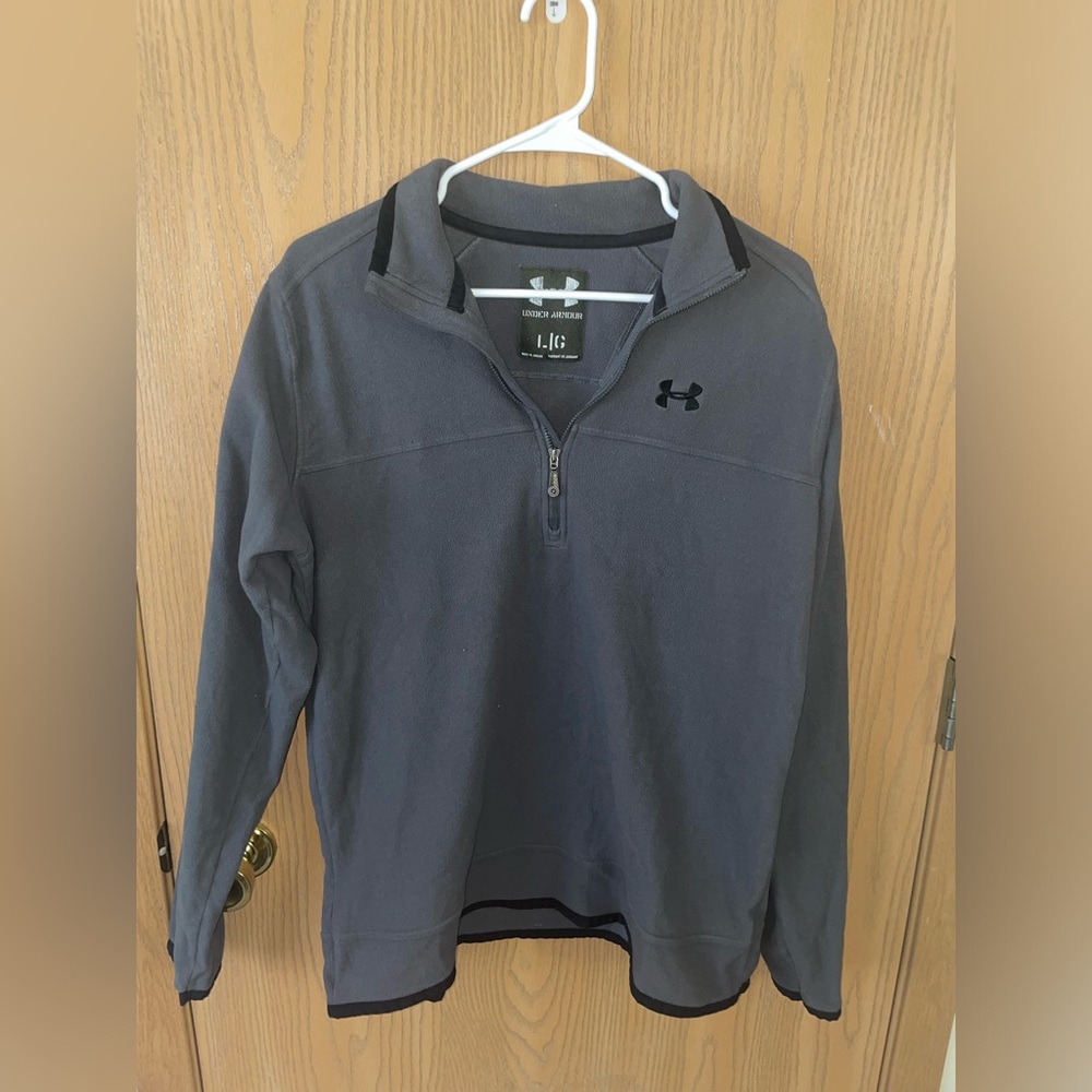Under Armour Men’s sweater L